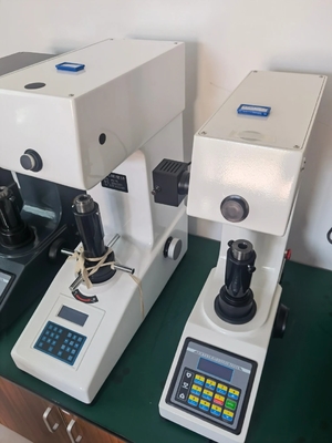 ستون دوار الکتریکی Micro Vickers Hardness Tester OEM 220V