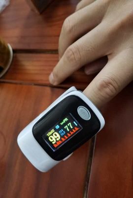 مانیتور انگشت سنسور اکسیژن 30mA 240BPM 99٪ اشباع خون